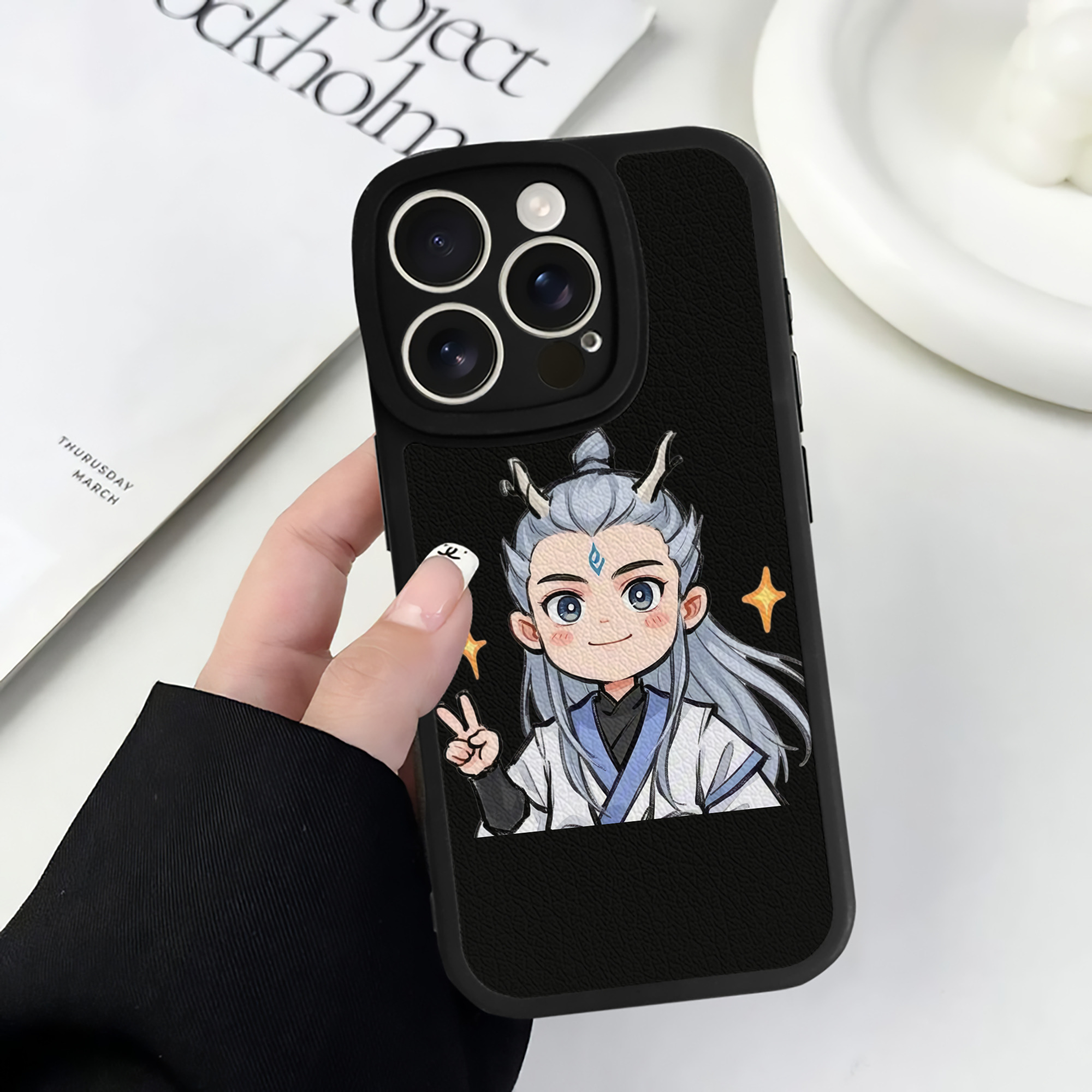（画像用） Ne Zha 2 ナタ 魔童の大暴れ 【iPhone 16シリーズ対応】シリコンスマホケース（レザー調） 材質：シリコン